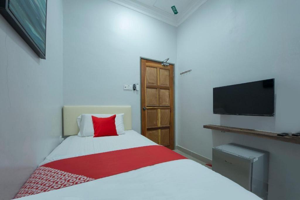 Oyo 90234 Sungai Rengit City Resort 2 Kampung Sungai Rengit المظهر الخارجي الصورة