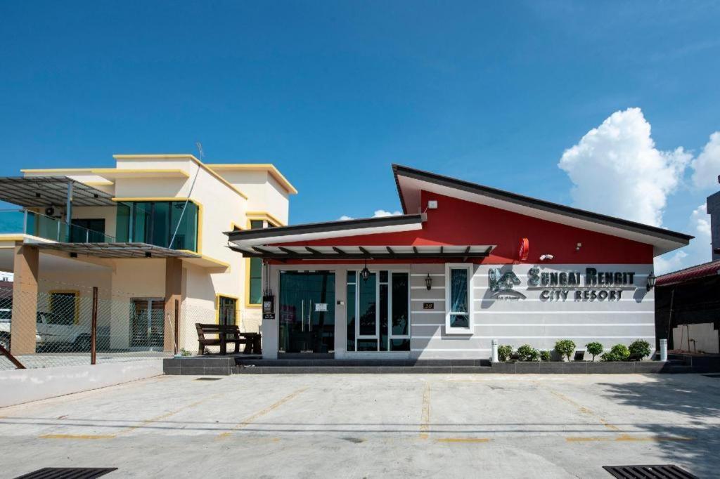 Oyo 90234 Sungai Rengit City Resort 2 Kampung Sungai Rengit المظهر الخارجي الصورة