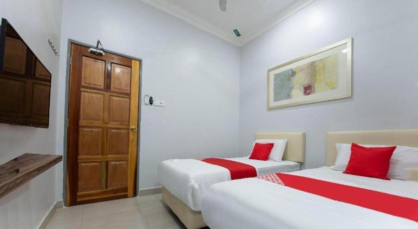 Oyo 90234 Sungai Rengit City Resort 2 Kampung Sungai Rengit المظهر الخارجي الصورة