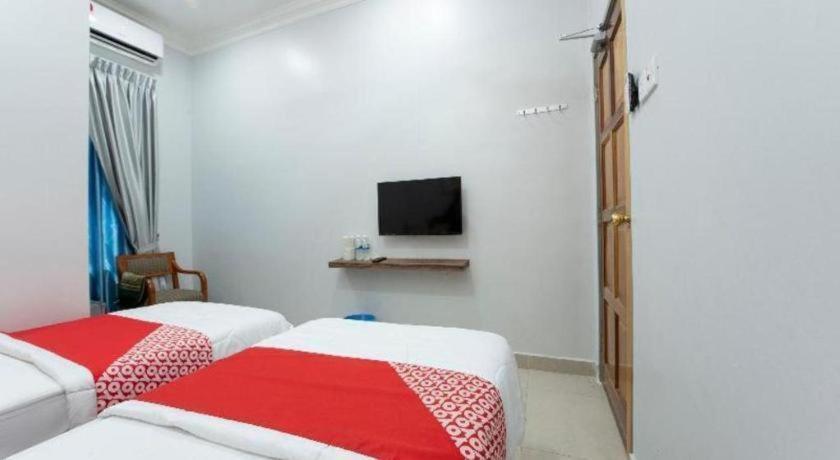 Oyo 90234 Sungai Rengit City Resort 2 Kampung Sungai Rengit المظهر الخارجي الصورة